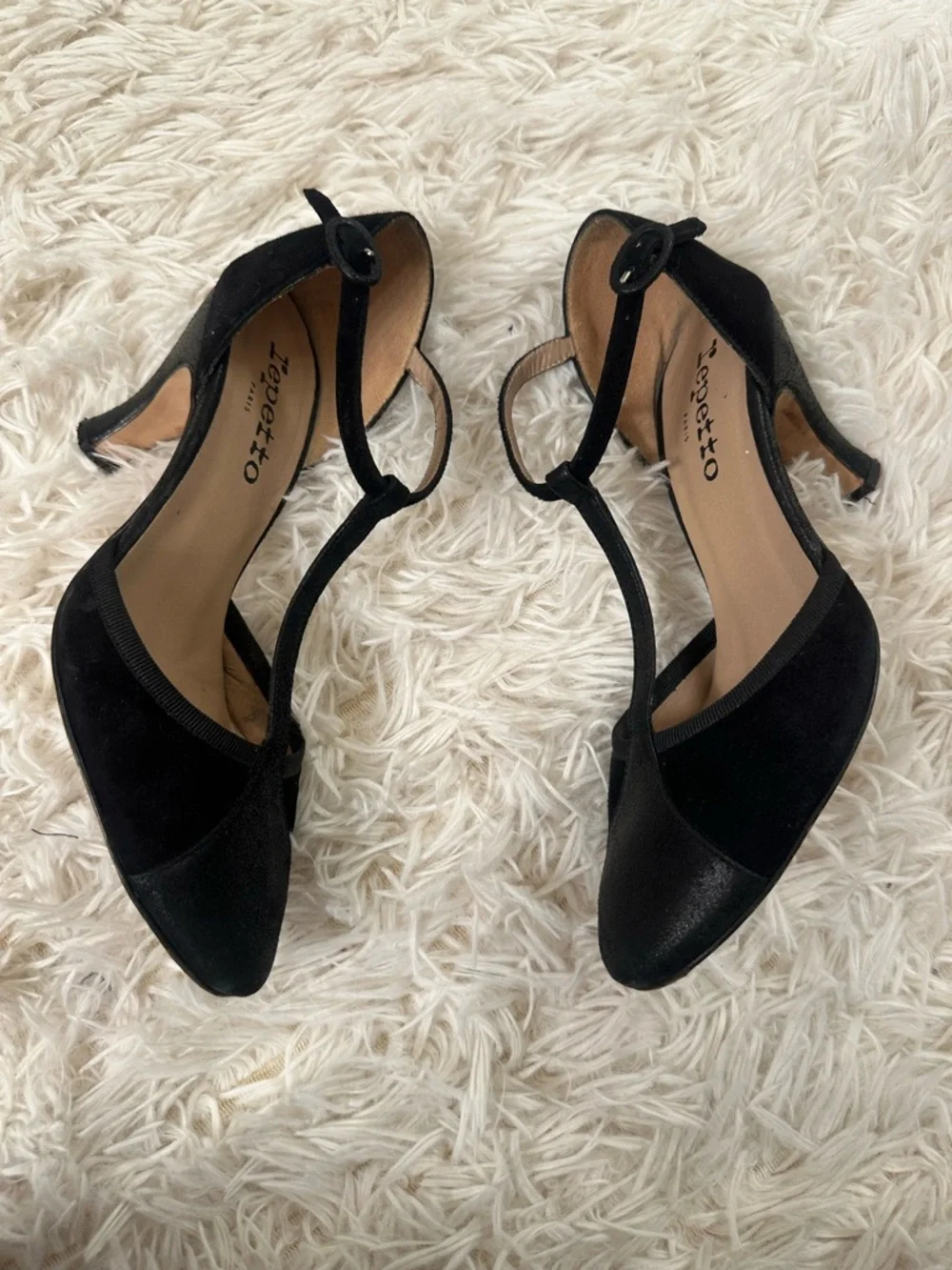 Repetto Baya T-Strap Pumps in black suede size 36